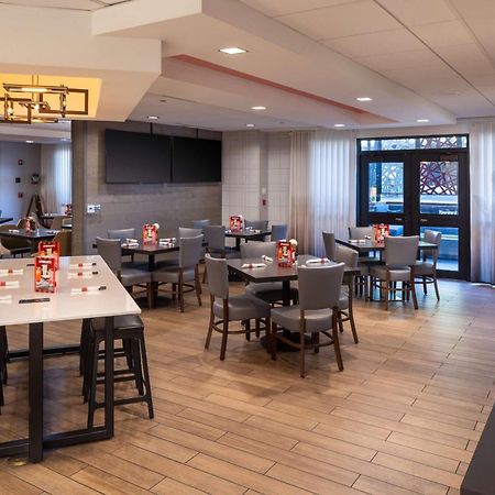 Hilton Garden Inn Los Angeles / Hollywood Ngoại thất bức ảnh
