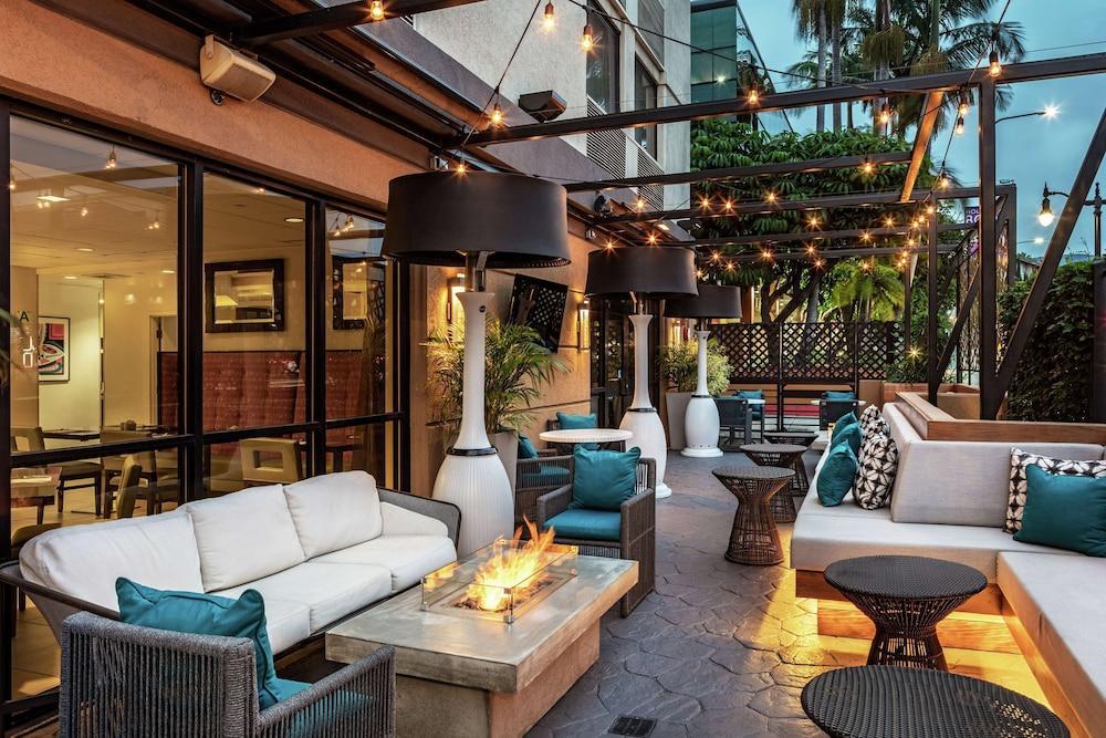 Hilton Garden Inn Los Angeles / Hollywood Ngoại thất bức ảnh