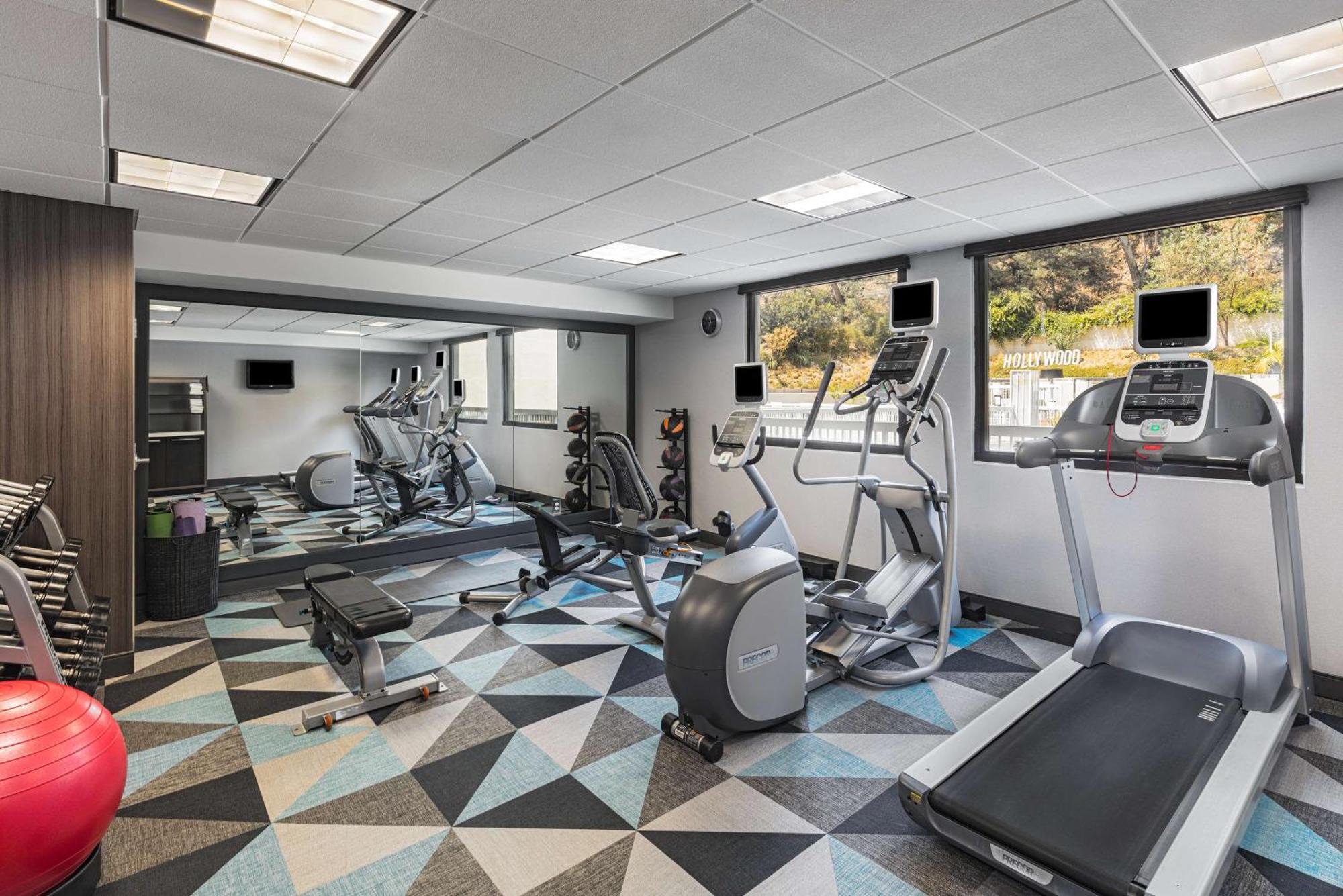 Hilton Garden Inn Los Angeles / Hollywood Ngoại thất bức ảnh