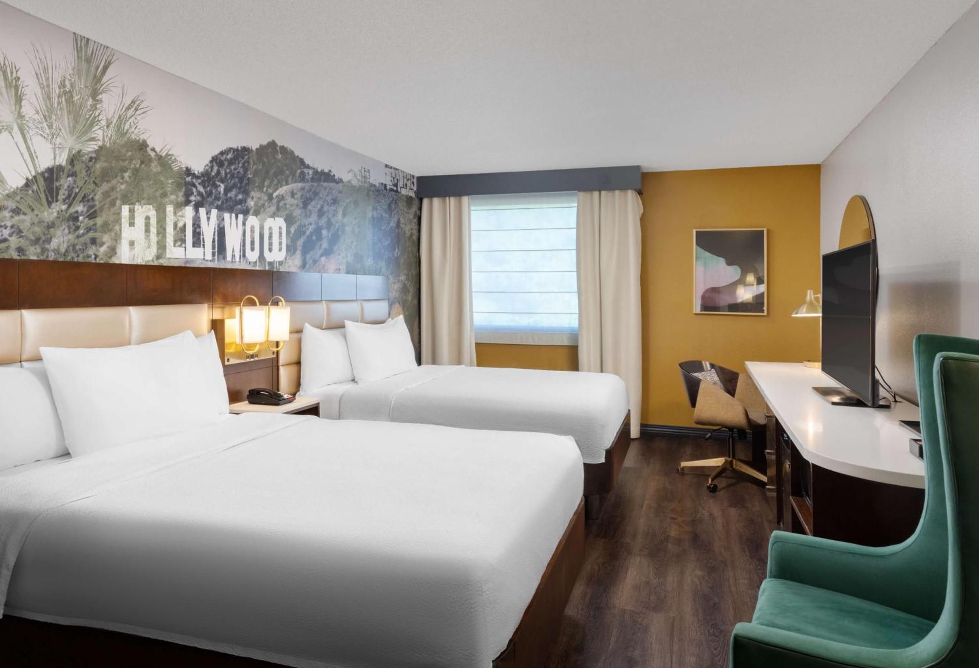 Hilton Garden Inn Los Angeles / Hollywood Ngoại thất bức ảnh